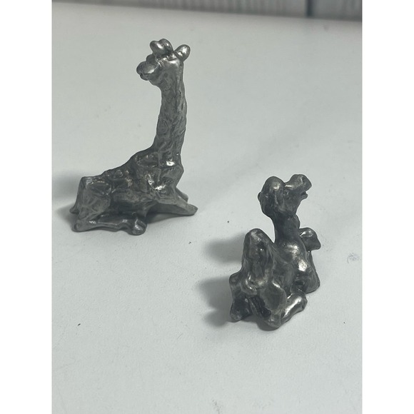 Hudson Pewter Noah's Ark Collection male female sitting standing Set of 2 - Picture 1 of 2